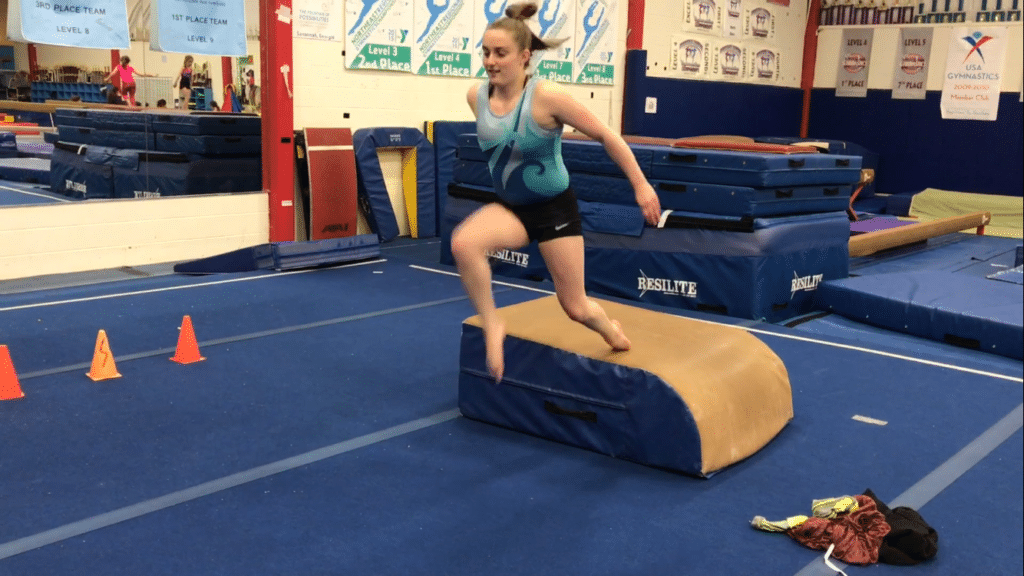 gymnastic leg exercises